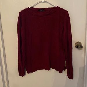 Maroon sweater
